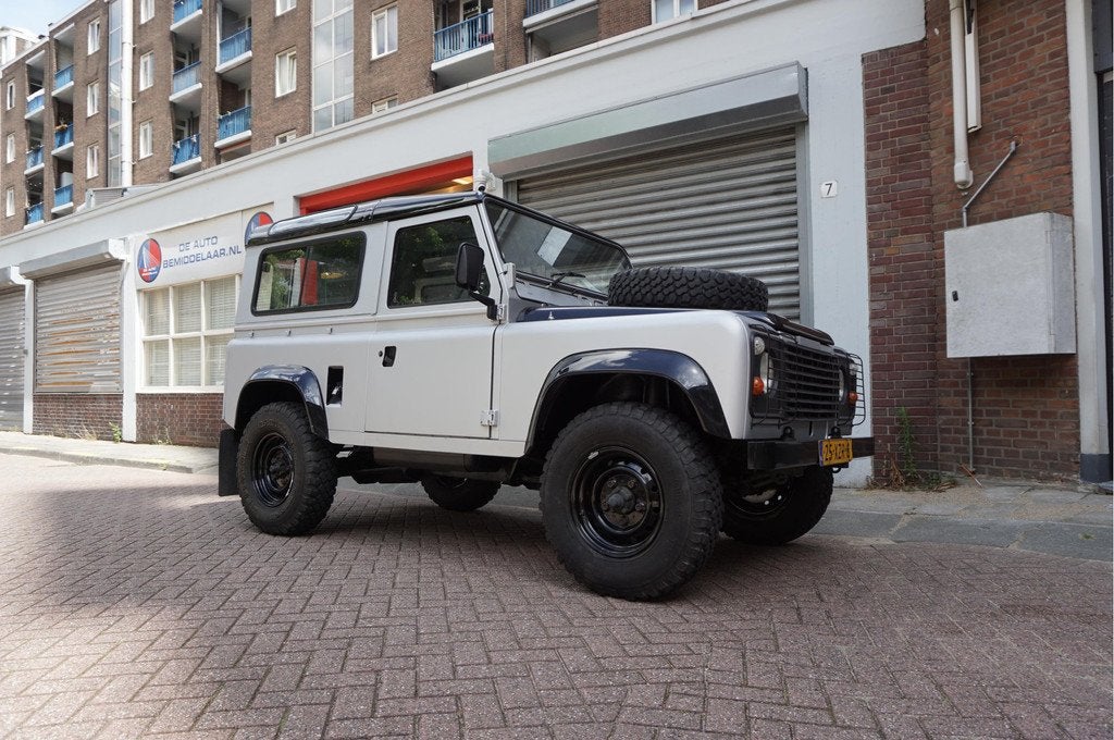 Land Rover Defender 90 2.3 5 Personen * Nieuwstaat * Binnen, Auto's, Land Rover, 2286 cc, Gebruikt, 4 cilinders, 1622 kg