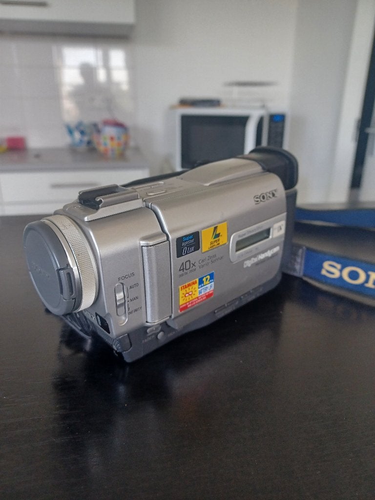 Sony DCR-TRV60E MiniDV Camcorder + Extra Accessoires, Mini dv, Gebruikt, 20x of meer, Ophalen of Verzenden