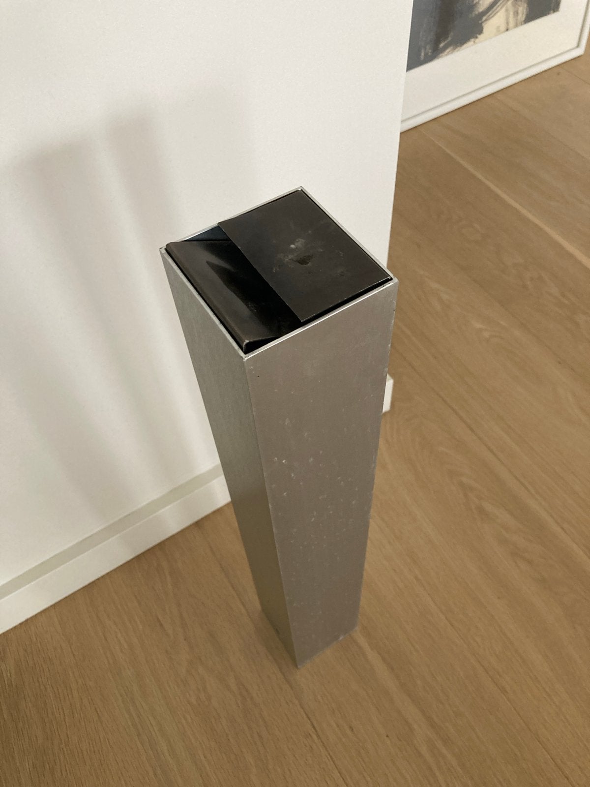 Staande asbak. Danese Milano Levanzo, Gebruikt, Overige materialen, Ophalen of Verzenden, Modern