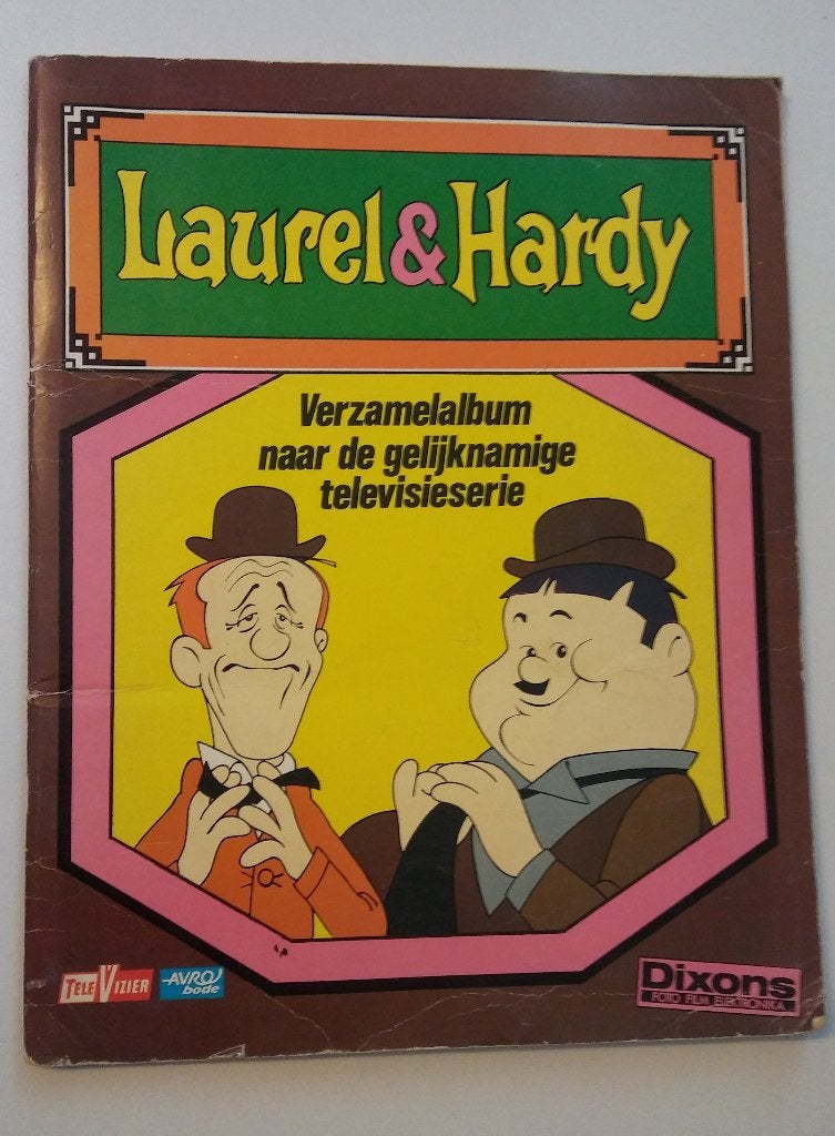 Laurel en Hardy Dixons verzamelplaatjes album vintage, Eén stripboek, Verzenden, Gelezen
