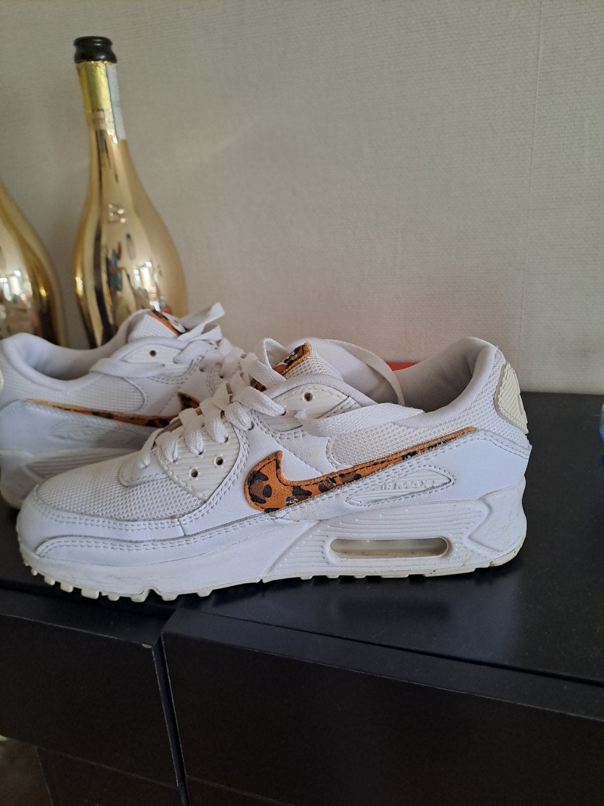 Nike Air Max 90 Leopard - Maat 38 - Zo goed als nieuw, Wit, Nike, Ophalen of Verzenden, Sneakers of Gympen