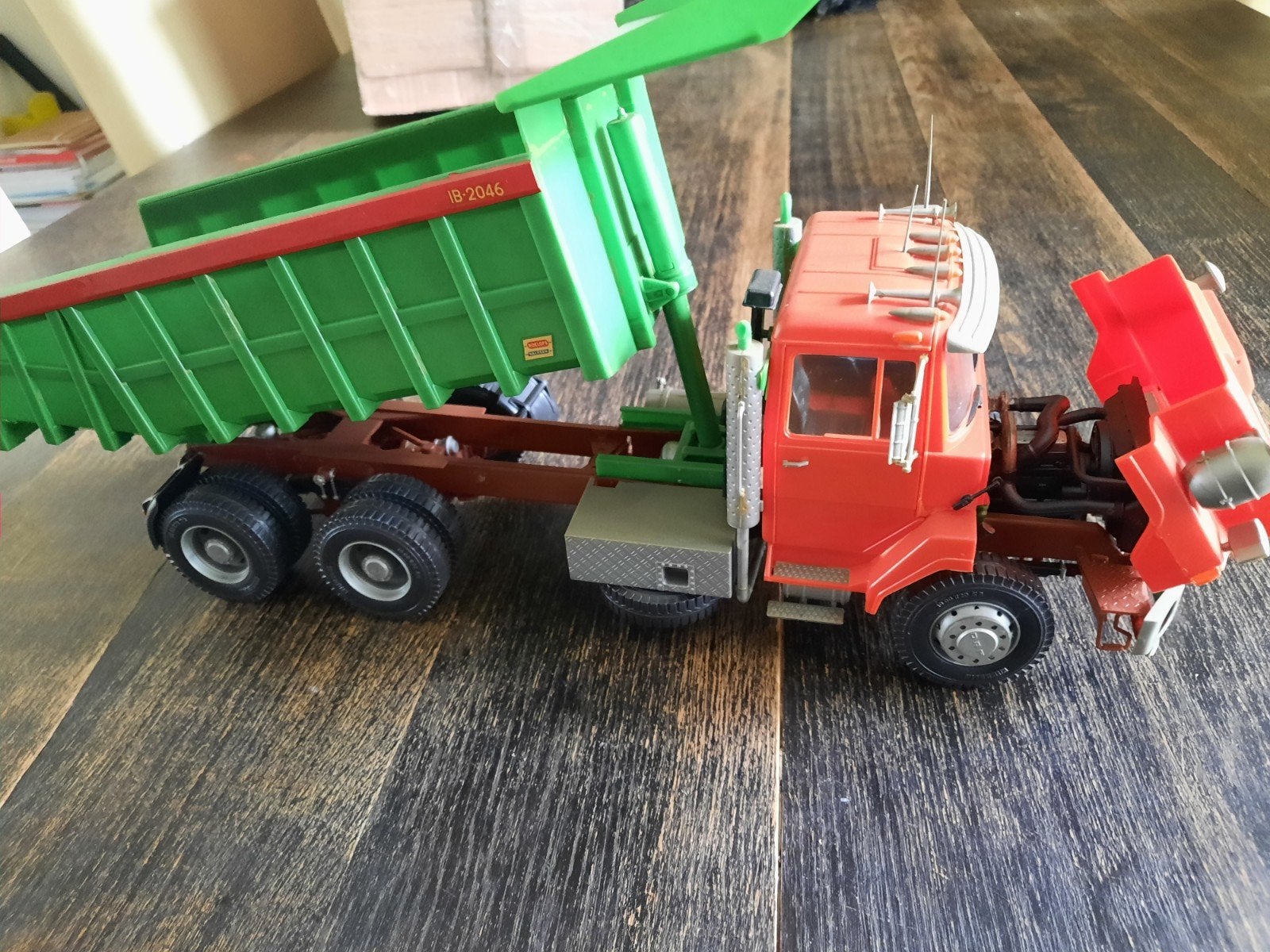 daf 2800 torpedo met kipper opbouw, Gebruikt, Italeri, Groter dan 1:32, Ophalen of Verzenden