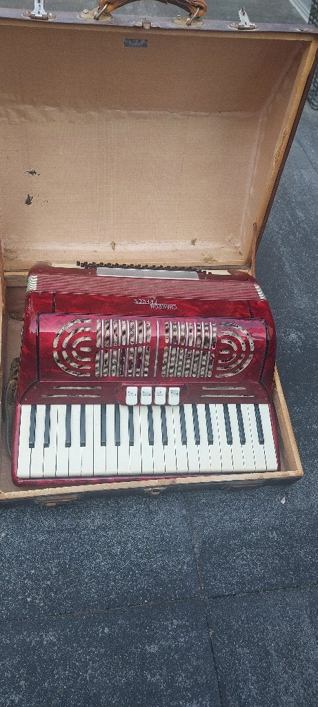 Accordeon Charron Fréres 80 bas, Muziek en Instrumenten, Gebruikt, 80-bas, Met koffer, Toetsaccordeon