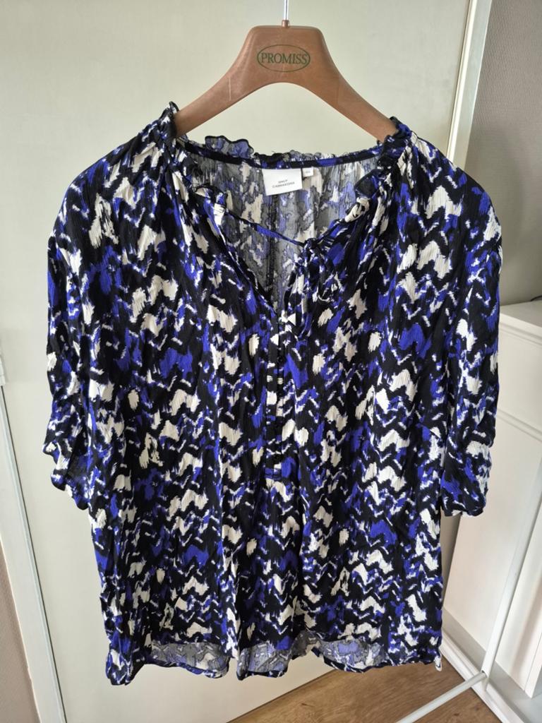 Nieuwe top maat 46 only carmakoma, Ophalen of Verzenden, Nieuw, Maat 46/48 (XL) of groter, Korte mouw