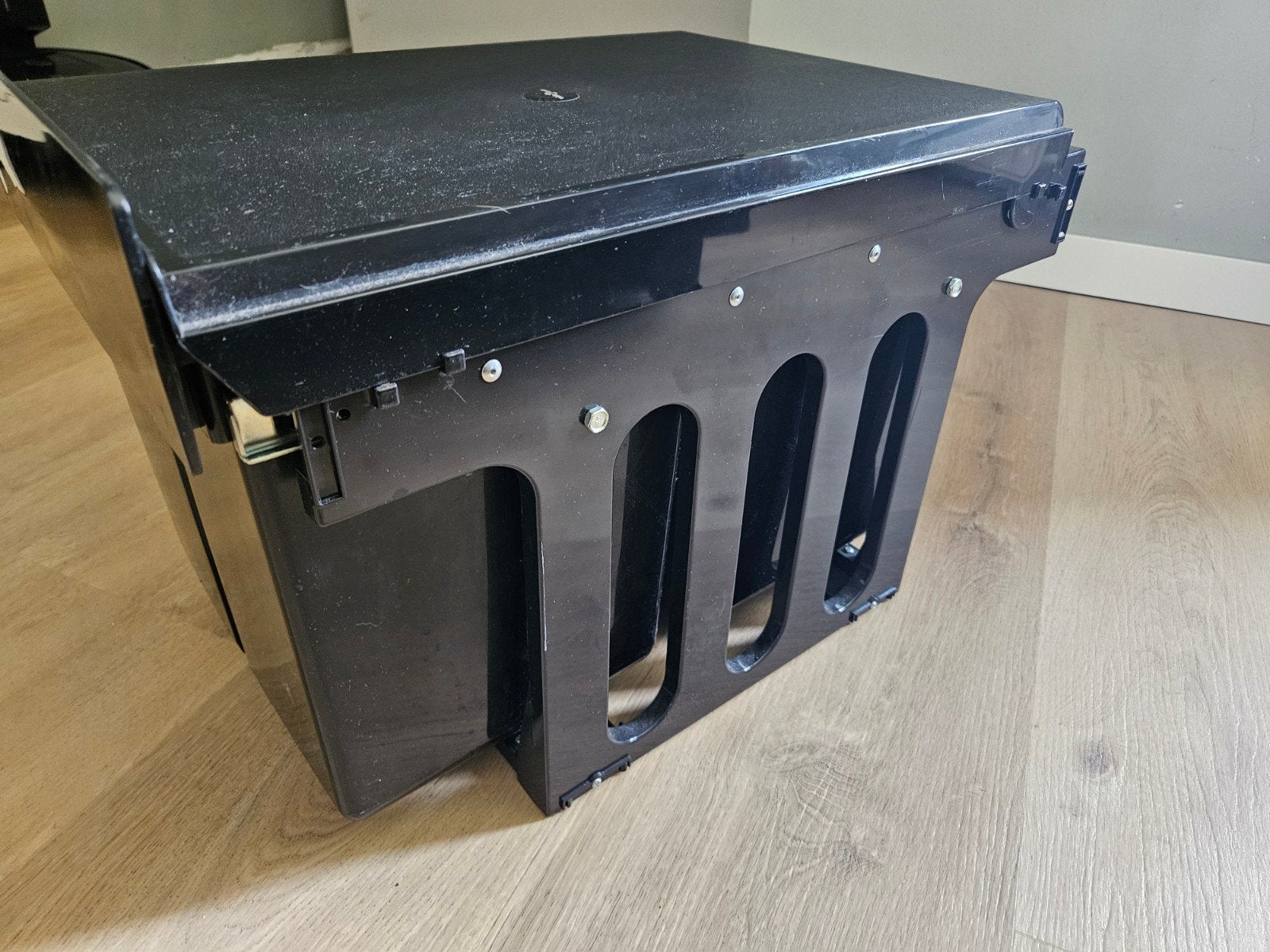 uittrekbaar afvalsysteem, 30 tot 40 liter, Ophalen, Nieuw, Kunststof