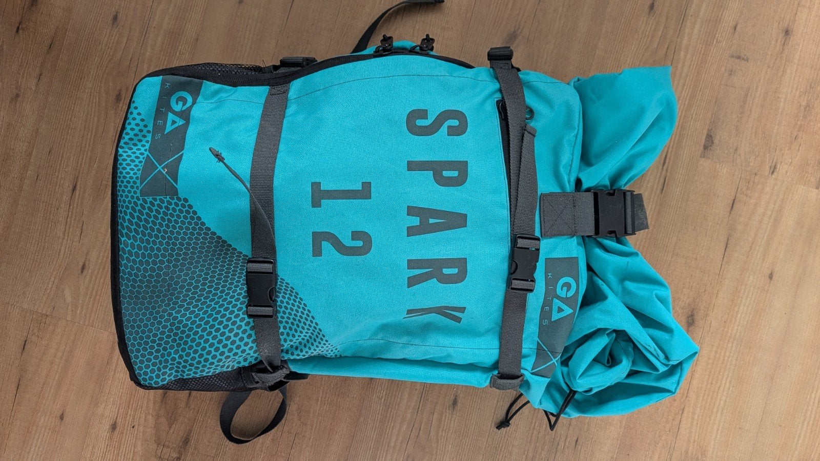 Complete kitesurf set Gaastra Spark 2020 12m2 - Lines, Board, Ophalen, Kitesurf-set, Twintip, Zo goed als nieuw