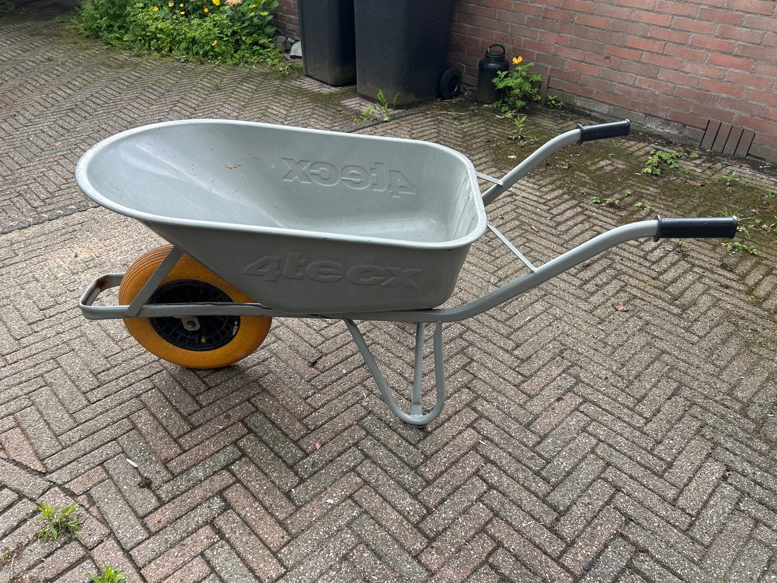 Kruiwagen met antilek wiel - Gebruikt, Tuin en Terras, Kruiwagens, Ophalen, Gebruikt, Handmatig, Eenwielig