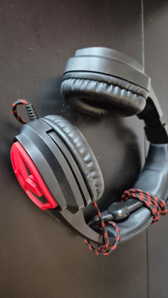 Battletron Gaming Headset - Zwart/Rood, Ophalen of Verzenden, Zo goed als nieuw, Over oor (circumaural), Overige merken