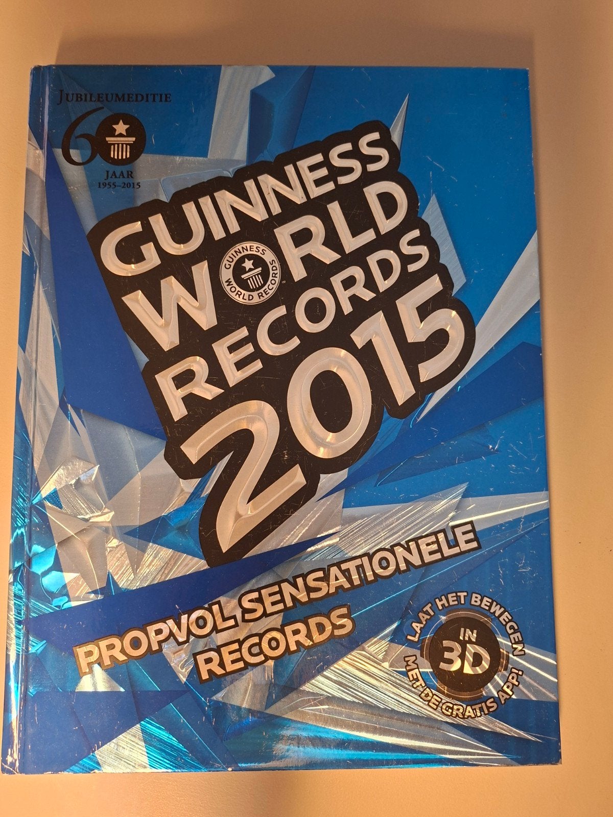 Guinness World Records 2015 Jubileumeditie, Boeken, Ophalen of Verzenden, Zo goed als nieuw, Guinness World Records, Nederland