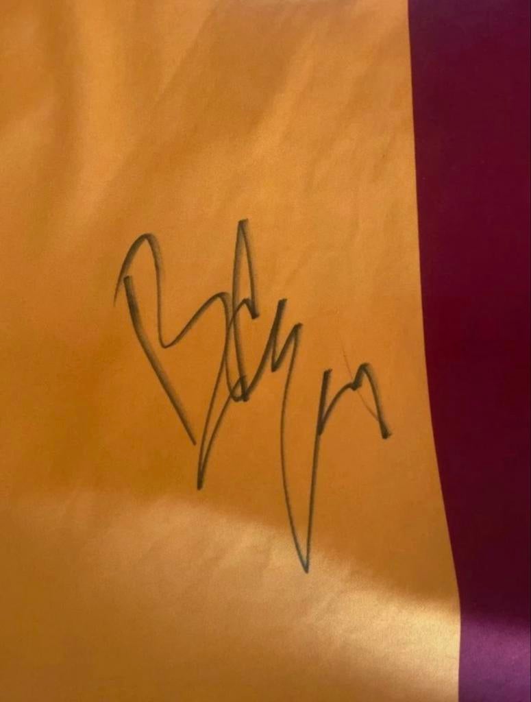 Gesigneerd Galatasaray shirt Barış Alper Yılmaz, Verzamelen, Ophalen of Verzenden, Zo goed als nieuw, Buitenlandse clubs, Shirt