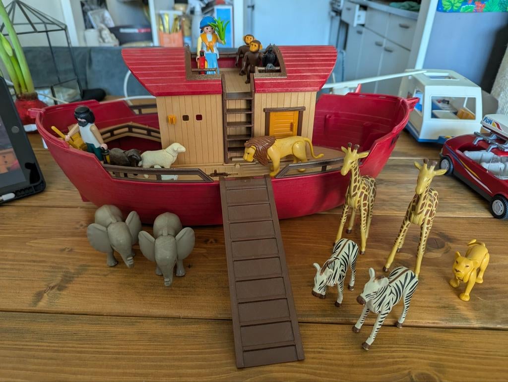 Grote hoeveelheid Playmobil (Ark, Ponyhof, boerderij), Ophalen, Zo goed als nieuw