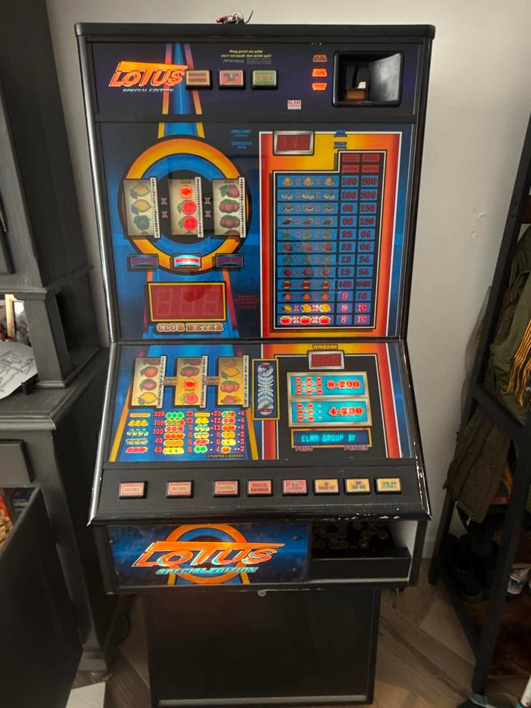 Lotus Gokkast Klassieker - Werkt op 1 Euro - Incl. Sleutels, Verzamelen, Automaten | Gokkasten en Fruitautomaten, Euro, Ophalen