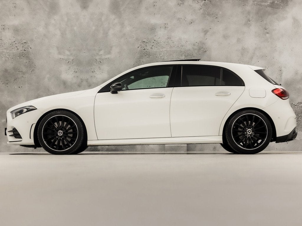 Mercedes-Benz A-Klasse 250 AMG Sport 224Pk Automaat (PANORAM, Auto's, Mercedes-Benz, 12 maanden, 15 km/l, Gebruikt, 4 cilinders