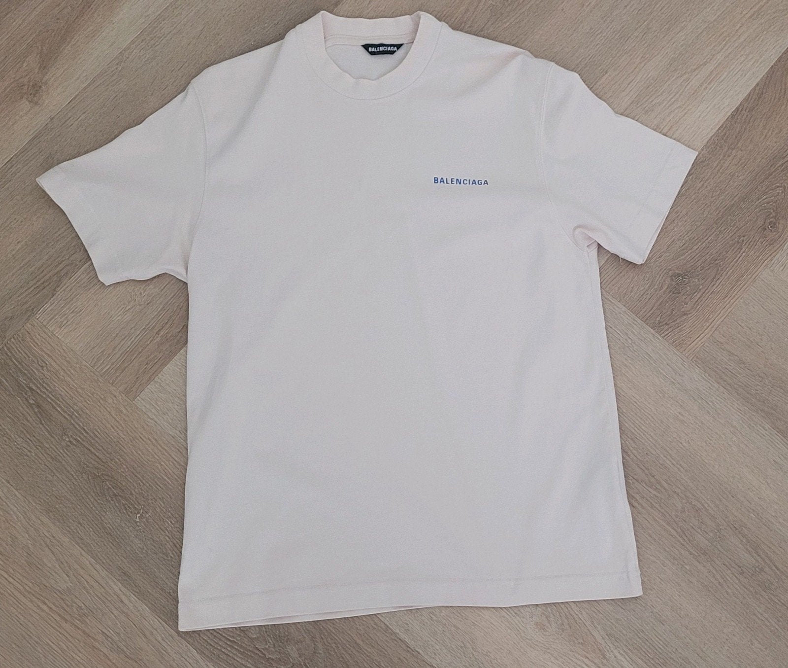 Als nieuw! Prachtig beige Balenciaga shirt maat s, Beige, Ophalen of Verzenden, Zo goed als nieuw, Balenciaga