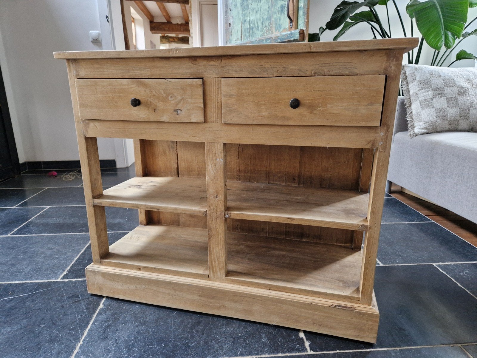Houten kastje met lades en planken - 75x90x35 cm