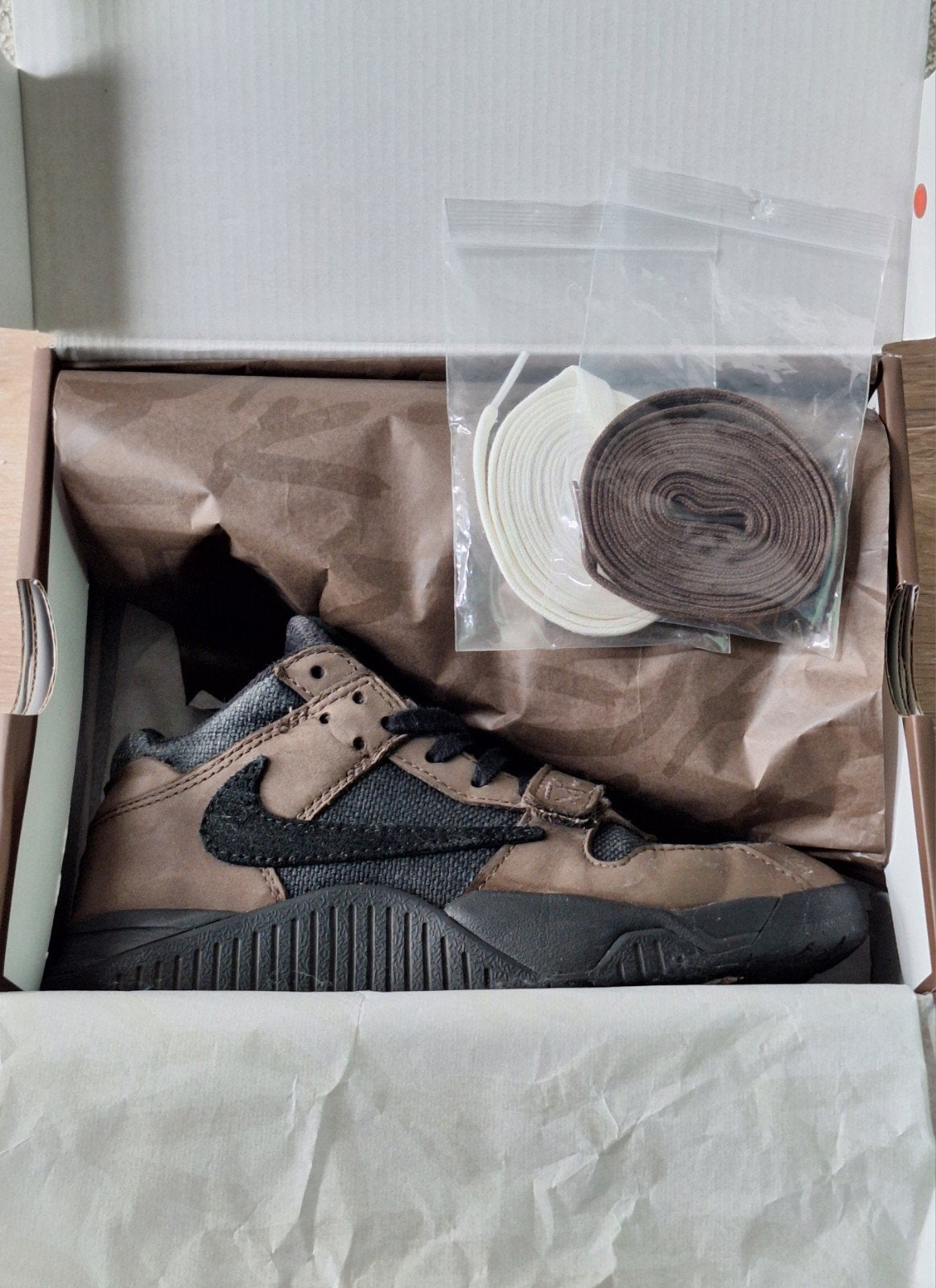 Originele TS x Nike Air Jordan Jumpman Jack "Mocha" maat 34, Gebruikt, Jongen of Meisje, Schoenen, Ophalen of Verzenden