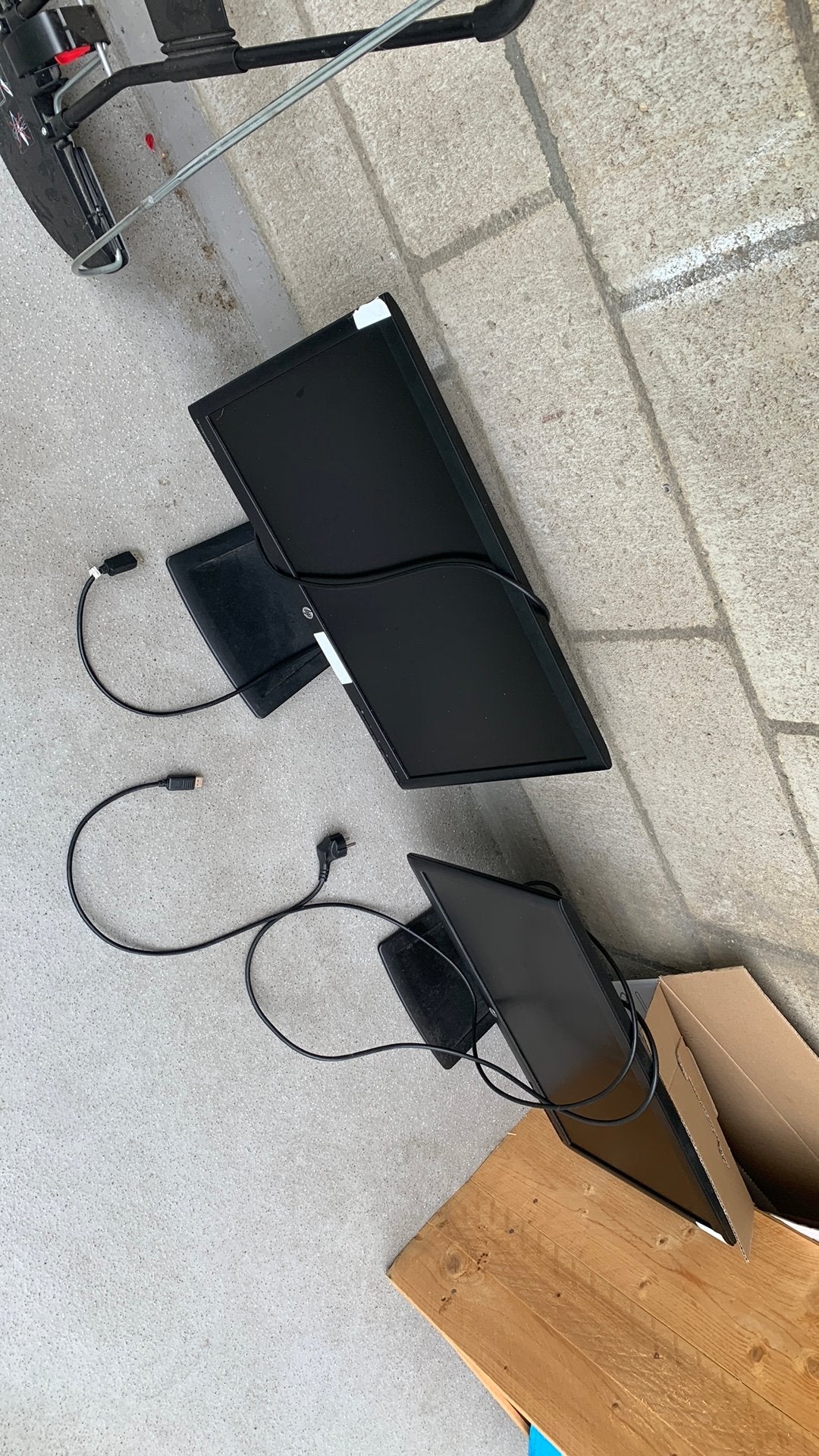 Zwarte beeldschermen, Computers en Software, Ophalen, Zo goed als nieuw, 60 Hz of minder