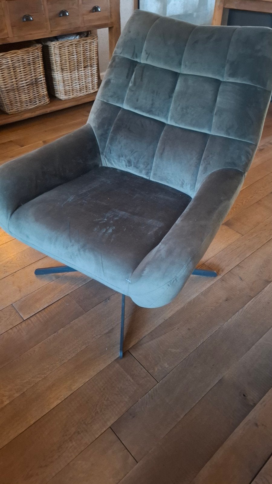 Groene draaibare fauteuil te koop in zeer goede staat., Ophalen, Zo goed als nieuw, Stof, 50 tot 75 cm