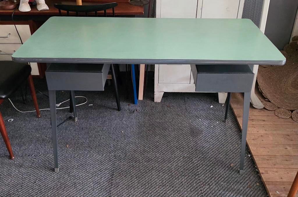vintage bureau/retro industriele werkplek, Ophalen, Huis en Inrichting