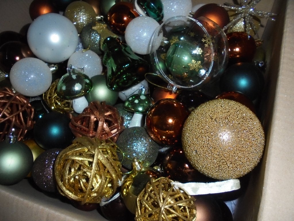 heel veel verschillende  kerstballen, Diversen, Kerst, Ophalen, Zo goed als nieuw