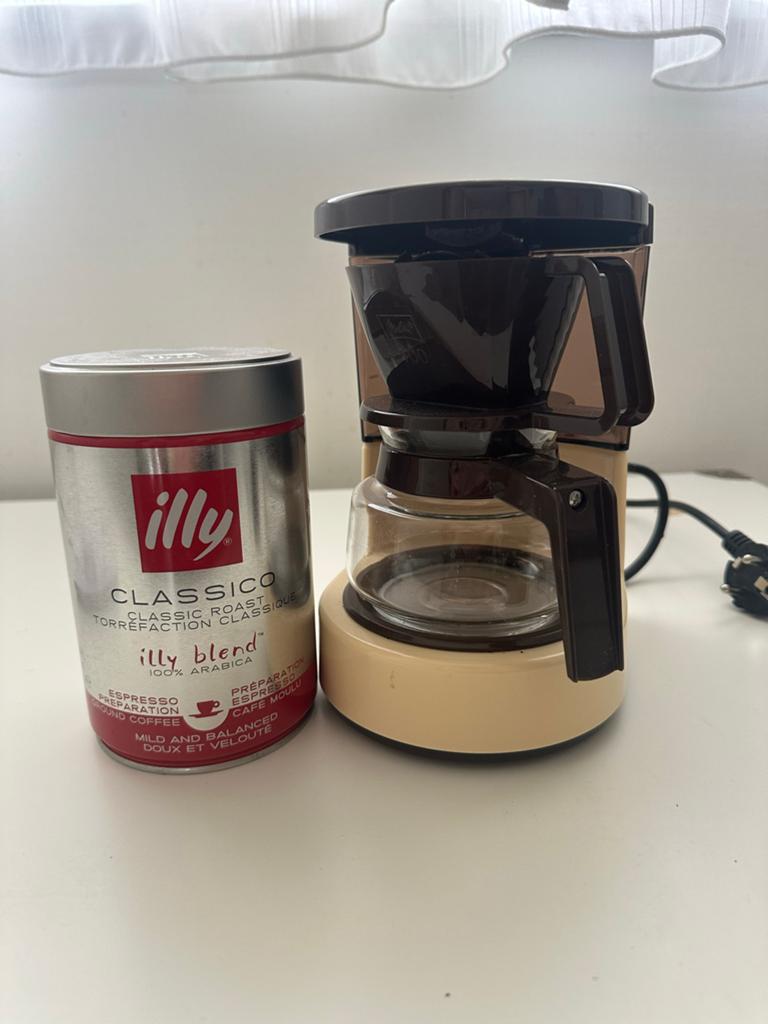 Melitta Aromaboy 1-2 kops koffiezetapparaat + Illy koffie, Koffiemachine, Gemalen koffie, Ophalen of Verzenden, Zo goed als nieuw