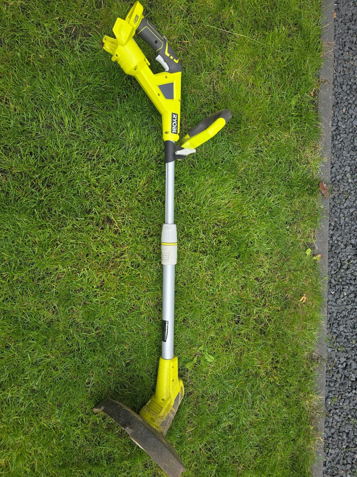 Ryobi kantenmaaier, Ophalen