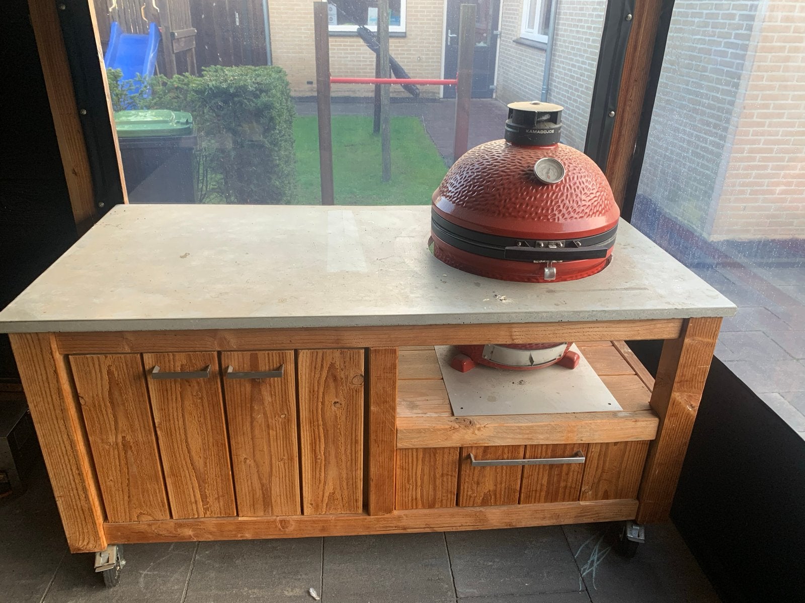 Buitenkeuken ruimte en opbergruimte exkl. Kamado, Ophalen, Gebruikt