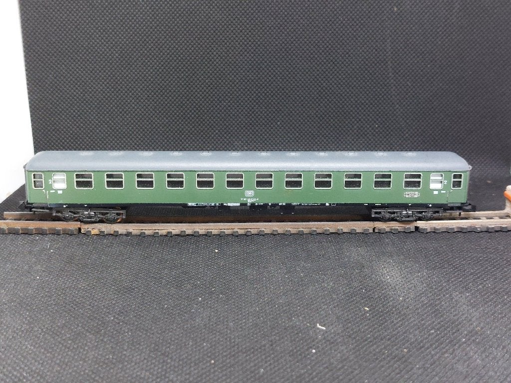 Minitrix 3081 - D-trein wagon 2ekl. Büm (13532), Gebruikt, Gelijkstroom, Trix, Wagon