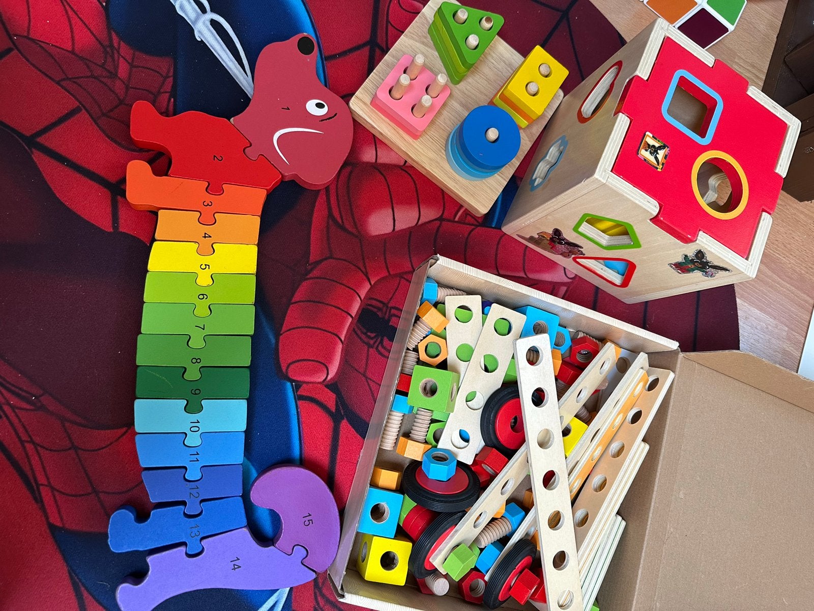 Leuke houten speelgoedset: puzzel, vormenstoof en bouwset, Ophalen of Verzenden, Gebruikt, Overige typen