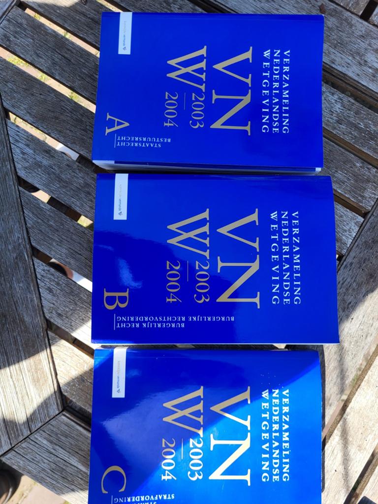 3x Nederlandse wetgeving van vermande, Boeken, Ophalen of Verzenden, Zo goed als nieuw, Overige uitgevers, Nederlands