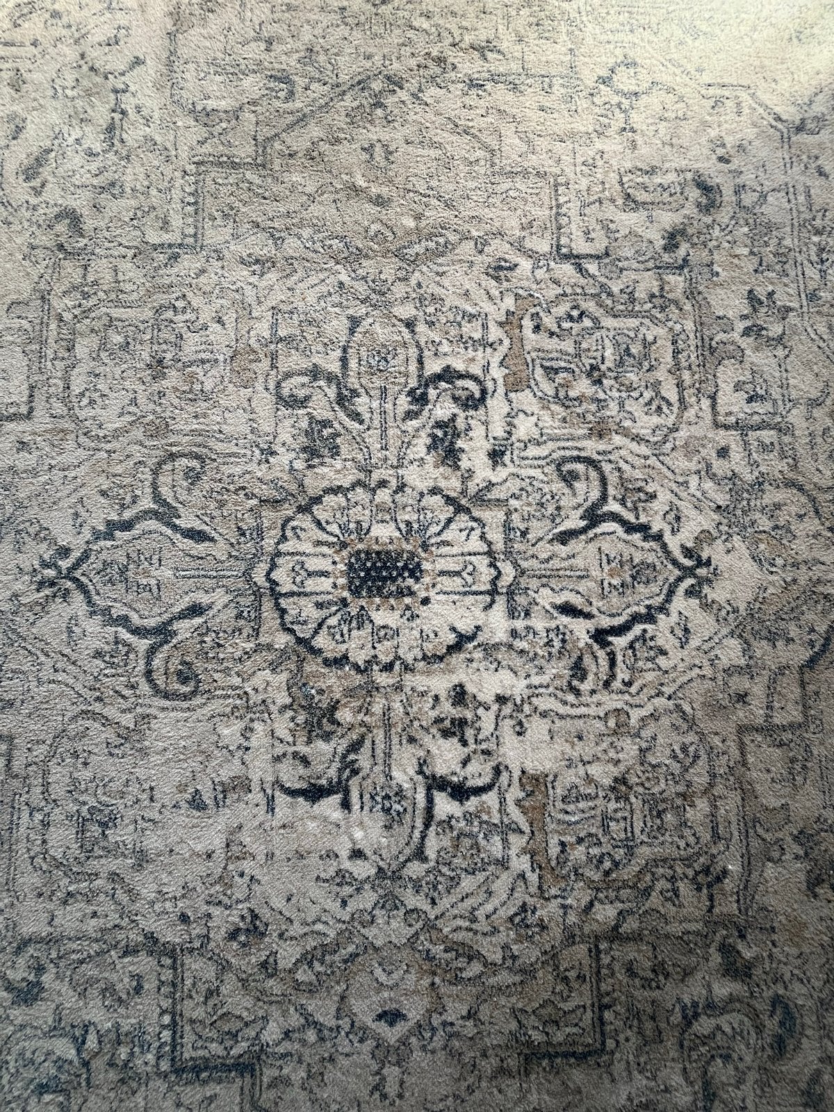 Beautiful well maintained soft rug - almost new, Huis en Inrichting, Ophalen, 150 tot 200 cm, 200 cm of meer, Zo goed als nieuw