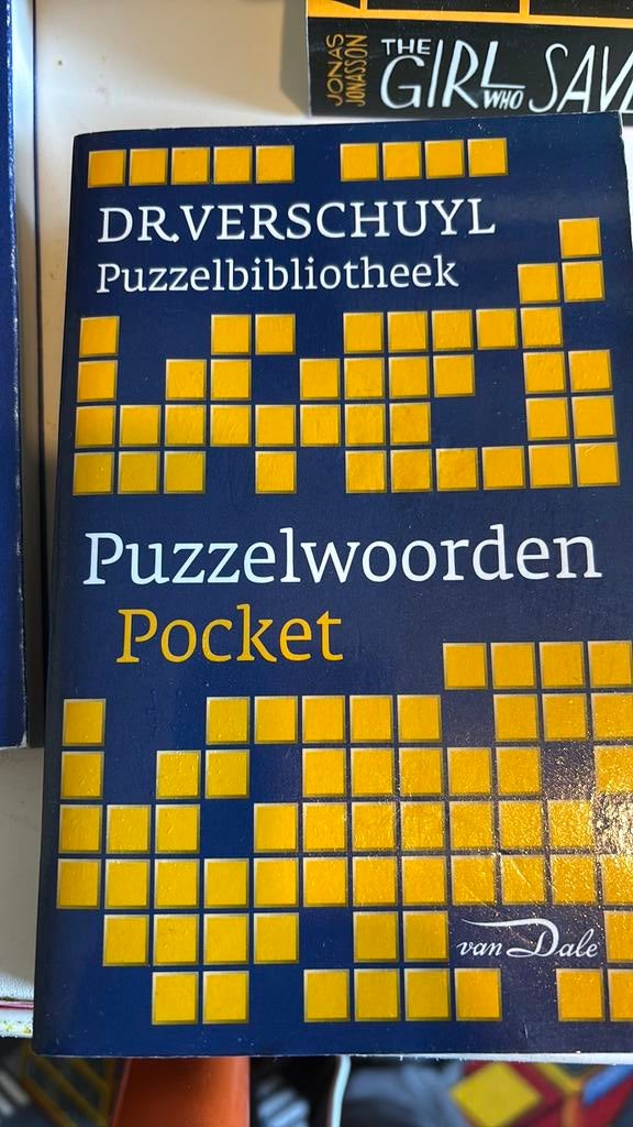 Puzzelwoorden pocket, Ophalen of Verzenden, Zo goed als nieuw, Van Dale, Nederlands