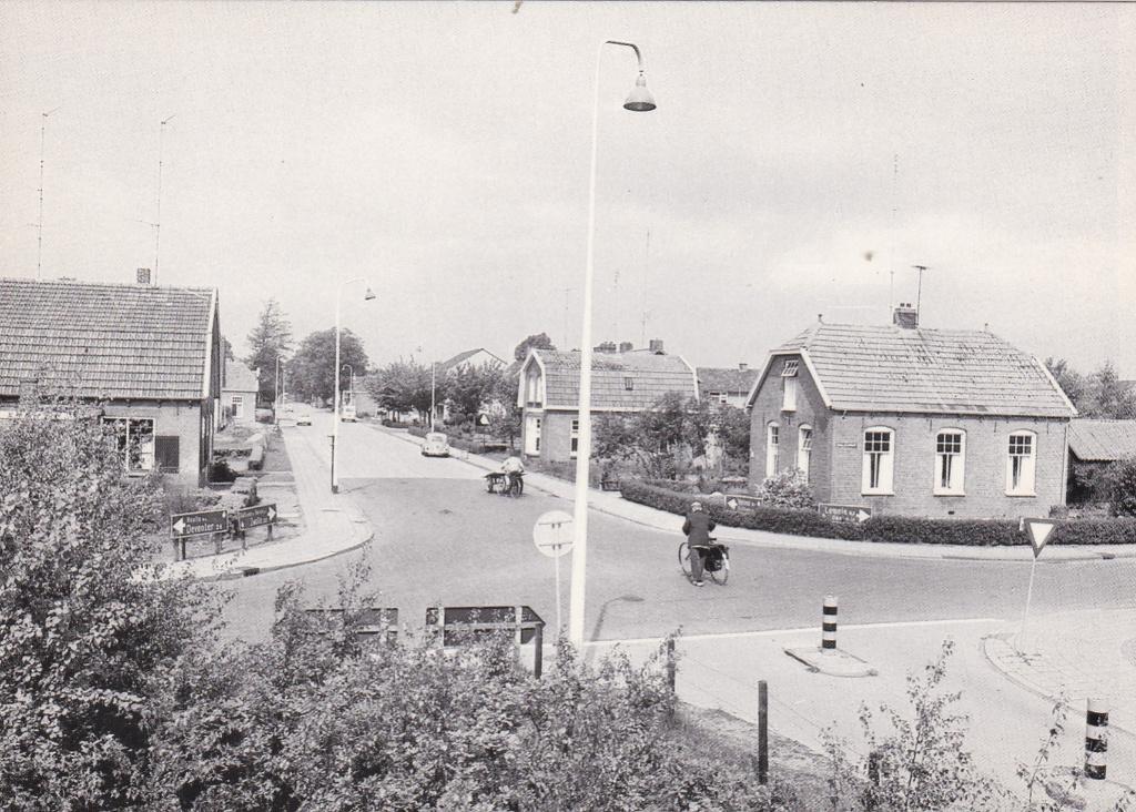 lemelerveld 5 x diverse ansichten  kerk winkel  cafe  brug, Verzamelen, Ansichtkaarten | Nederland, Ophalen of Verzenden, Voor 1920