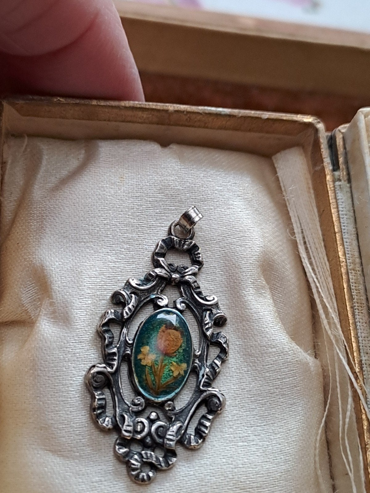 lief en sierlijk bloemenhangertje vintage, Verzenden, Minder dan 4 cm, Zilver, Overige materialen