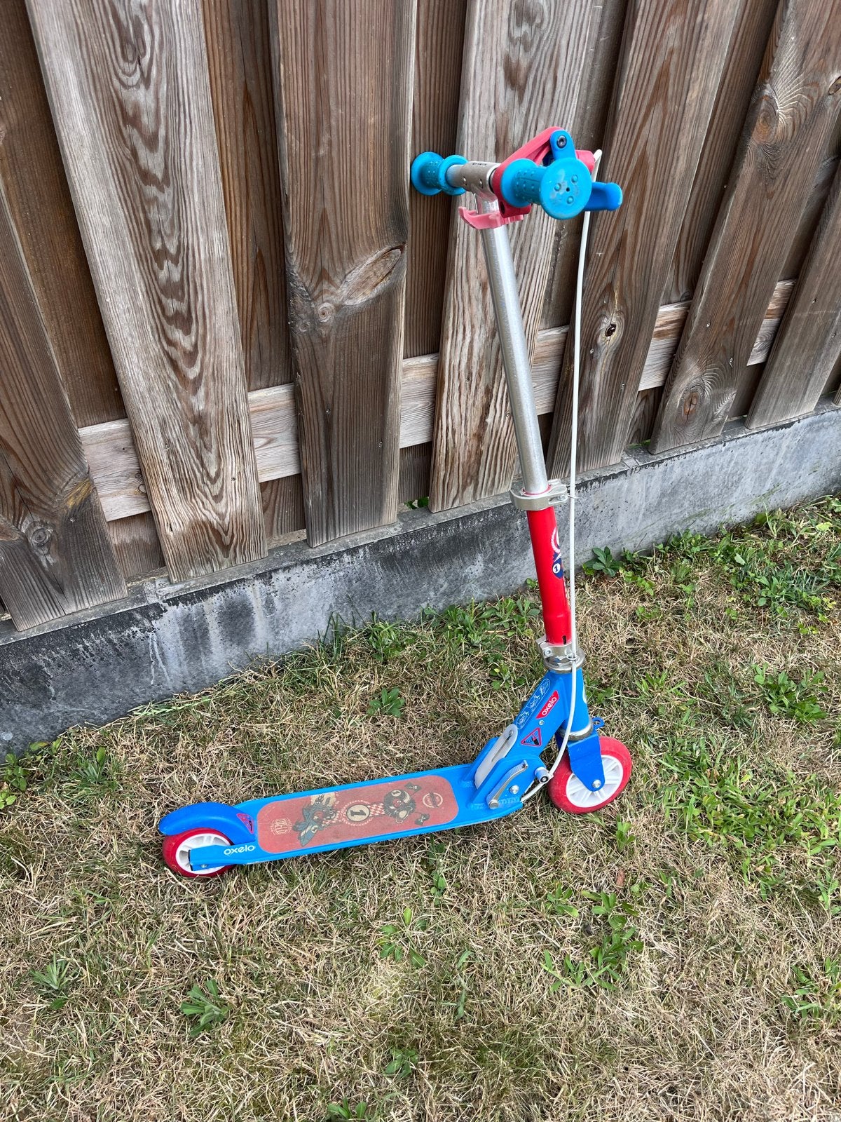 Kinderstep Oxelo rood/blauw - Gebruikt maar in goede staat, Ophalen, Gebruikt, Gewone step