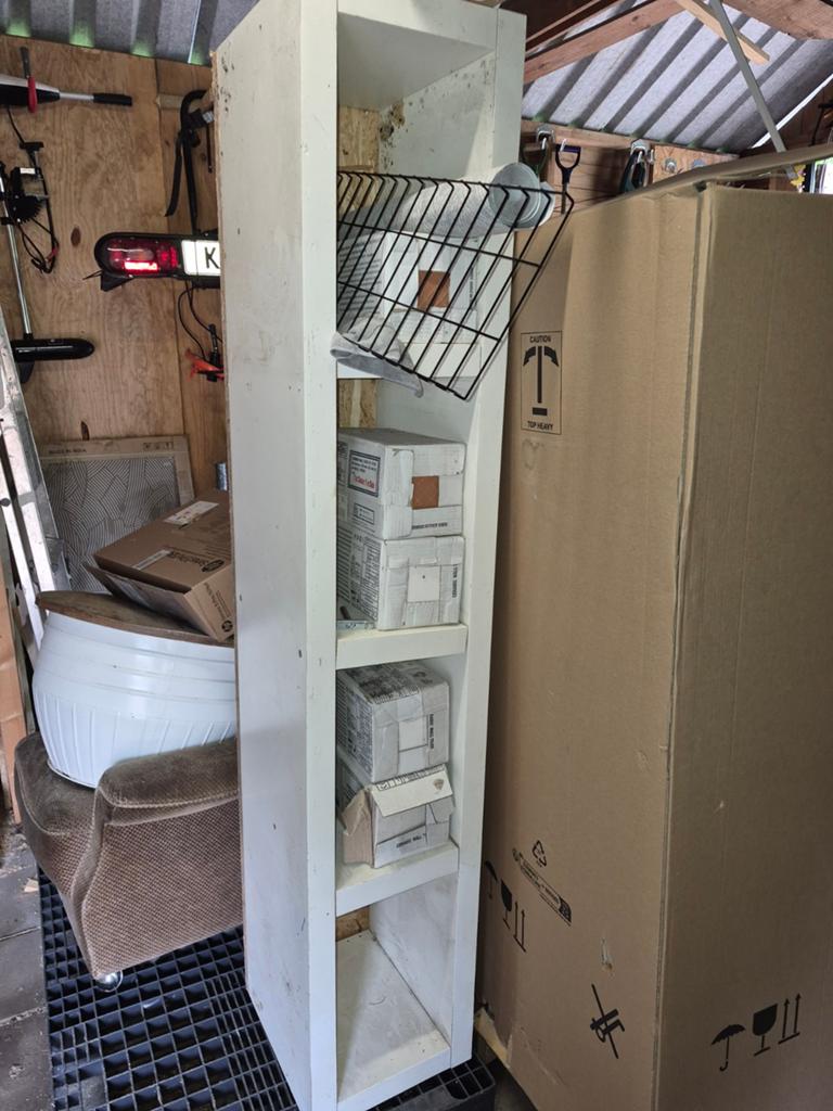 IKEA kast met beschadigde achterwand - gratis af te halen, Ophalen of Verzenden, Gebruikt