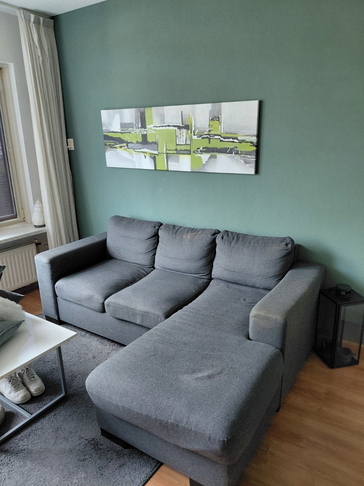 Grijze hoekbank met gebruikssporen gratis af te halen, Huis en Inrichting, Banken | Bankstellen, Ophalen, Gebruikt, 100 tot 125 cm