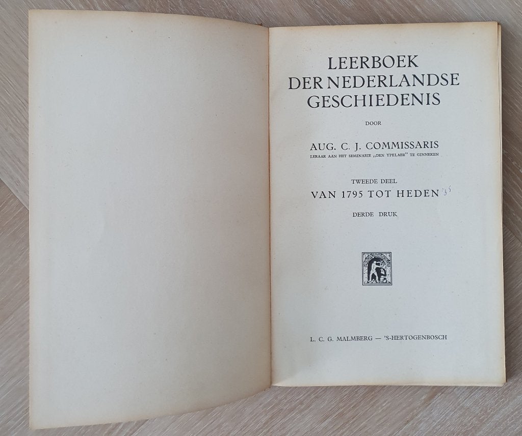 Oud Schoolboek Leerboek der Nederlandse Geschiedenis (1940), Boeken, Verzenden, Gelezen