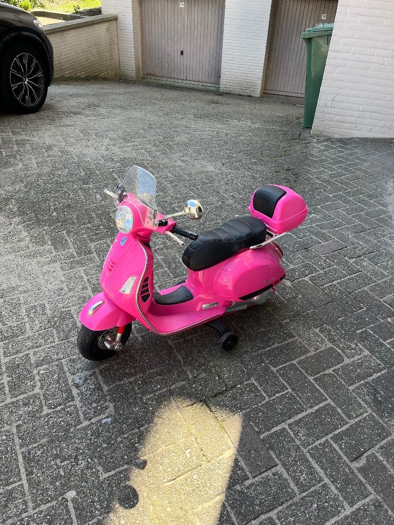 Vespa kinderscooter voor kids, Ophalen, Gebruikt