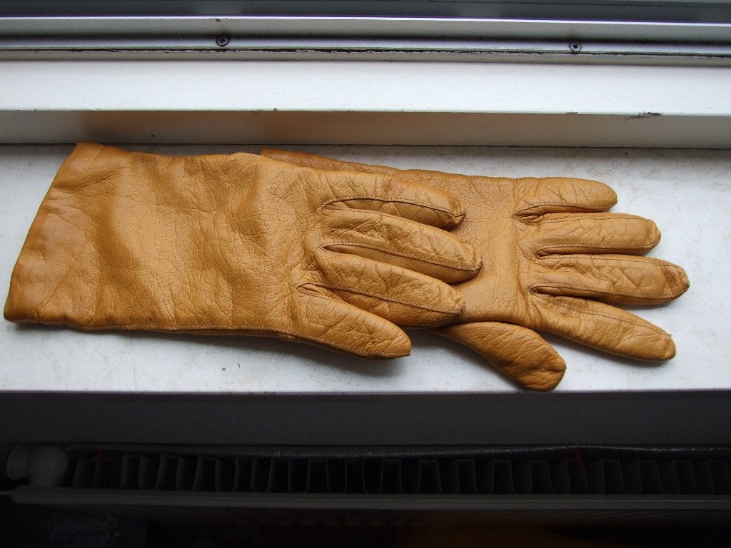 nette leren okergele handschoenen maat 6,5 S, Ophalen of Verzenden, Zo goed als nieuw, Maat 36 (S), Handschoenen