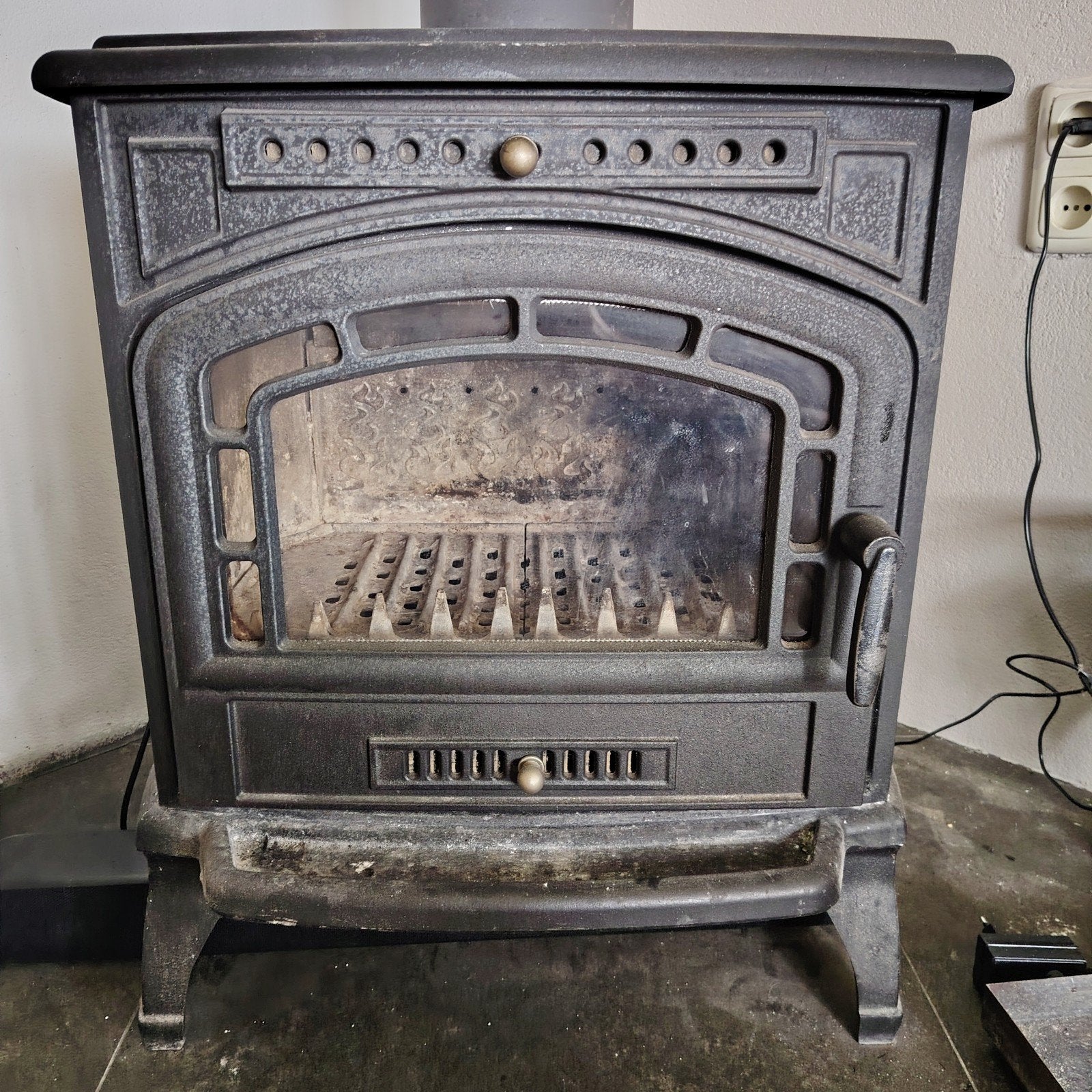 Outinfire Houtkachel 9,3 kW - Gietijzer met Afvoerpijp, Huis en Inrichting, Ophalen