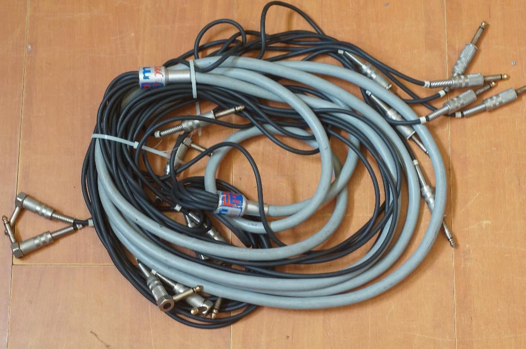 Kabel Jack  8 maal jack  ongeveer 4 meter, Gebruikt, On, On, Ophalen of Verzenden