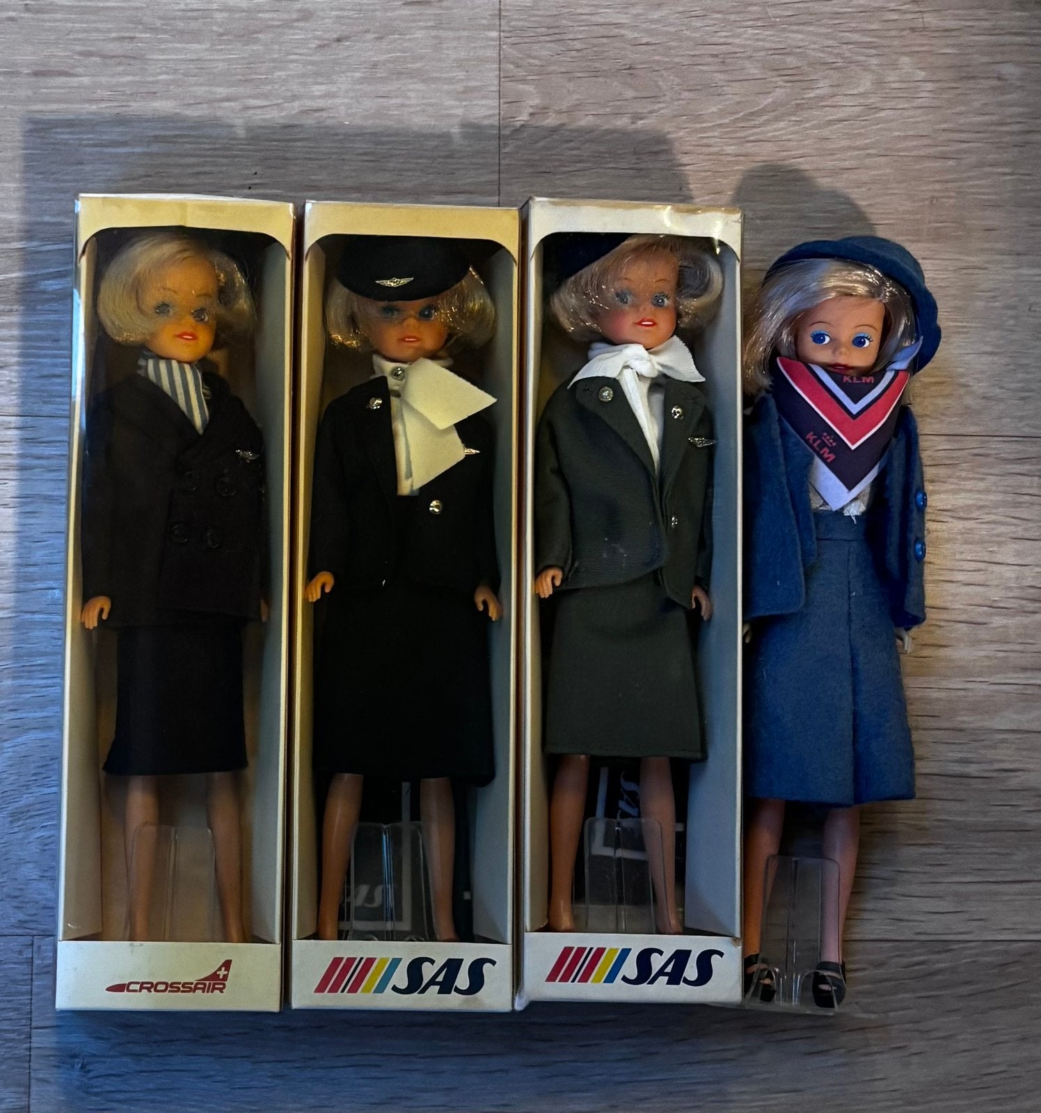 4 Vintage Stewardess Poppen:KLM-SAS-Crossair (Jaren 70/80), Ophalen of Verzenden, Zo goed als nieuw, Overige typen