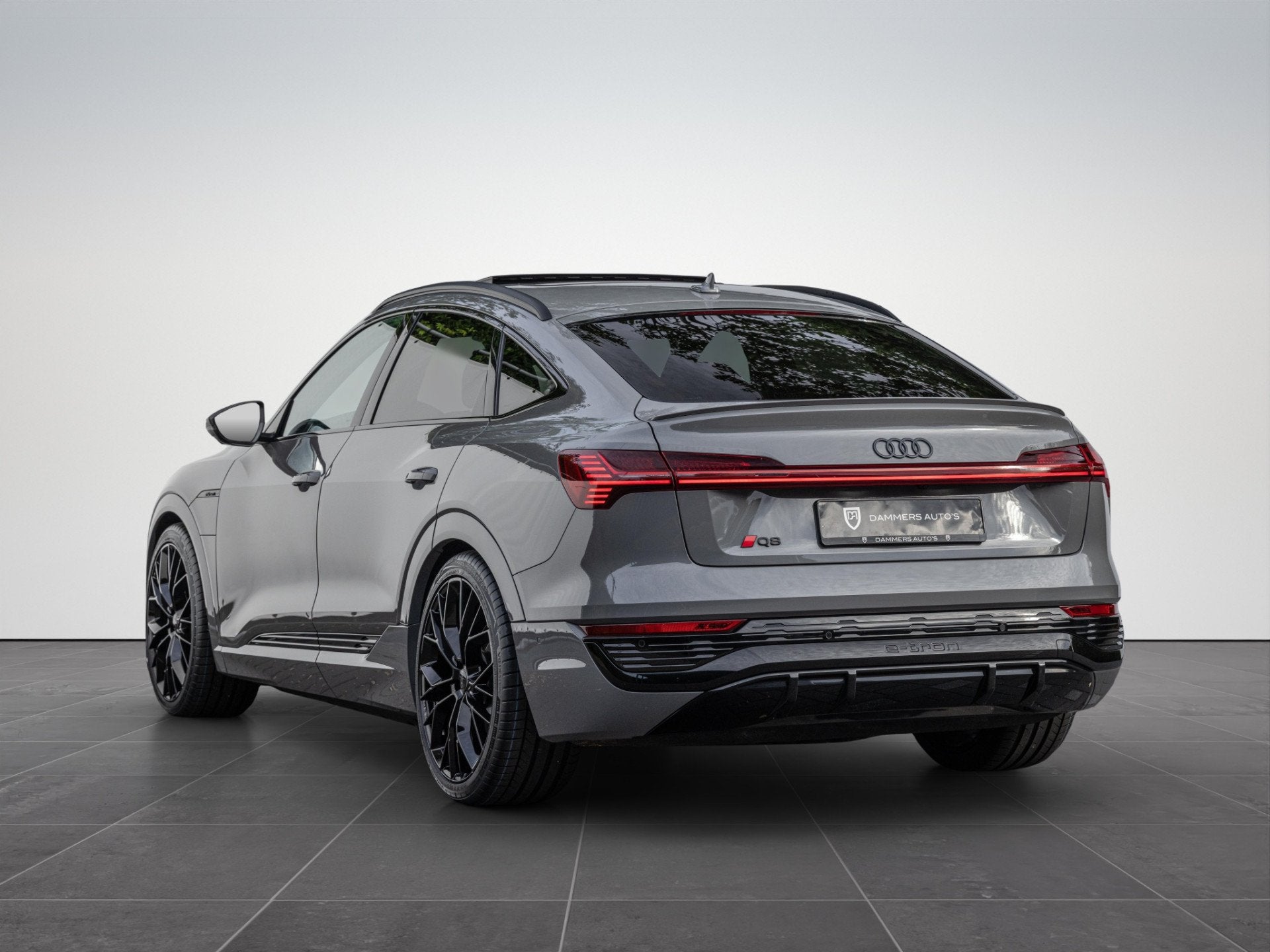 Audi Q8 Sportback e-tron 55 Quattro 115 kWh S-line Pano HuD, Automaat, Gebruikt, Automatische klimaatregeling, Vierwielaandrijving