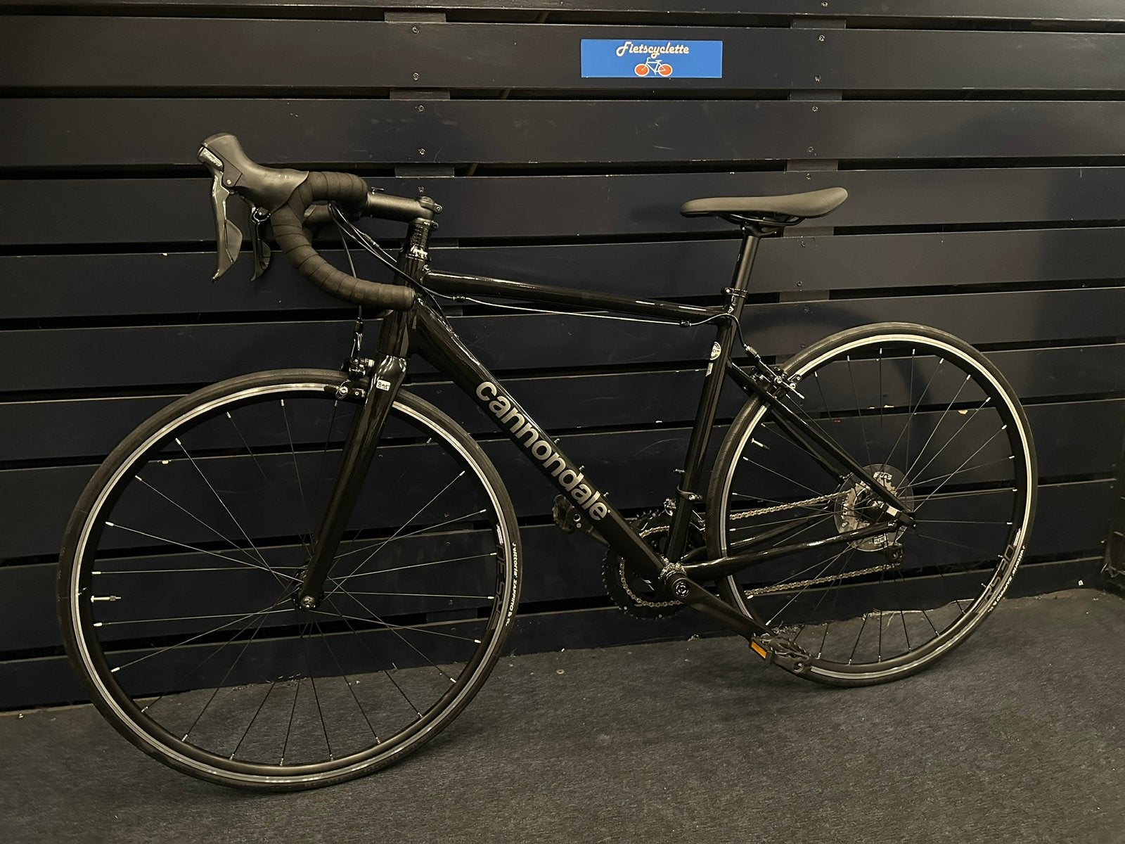 Net Racefiets racebike cannondale optimo CAAD V20 show model, Aluminium, Zo goed als nieuw, Meer dan 20 versnellingen, 53 tot 57 cm