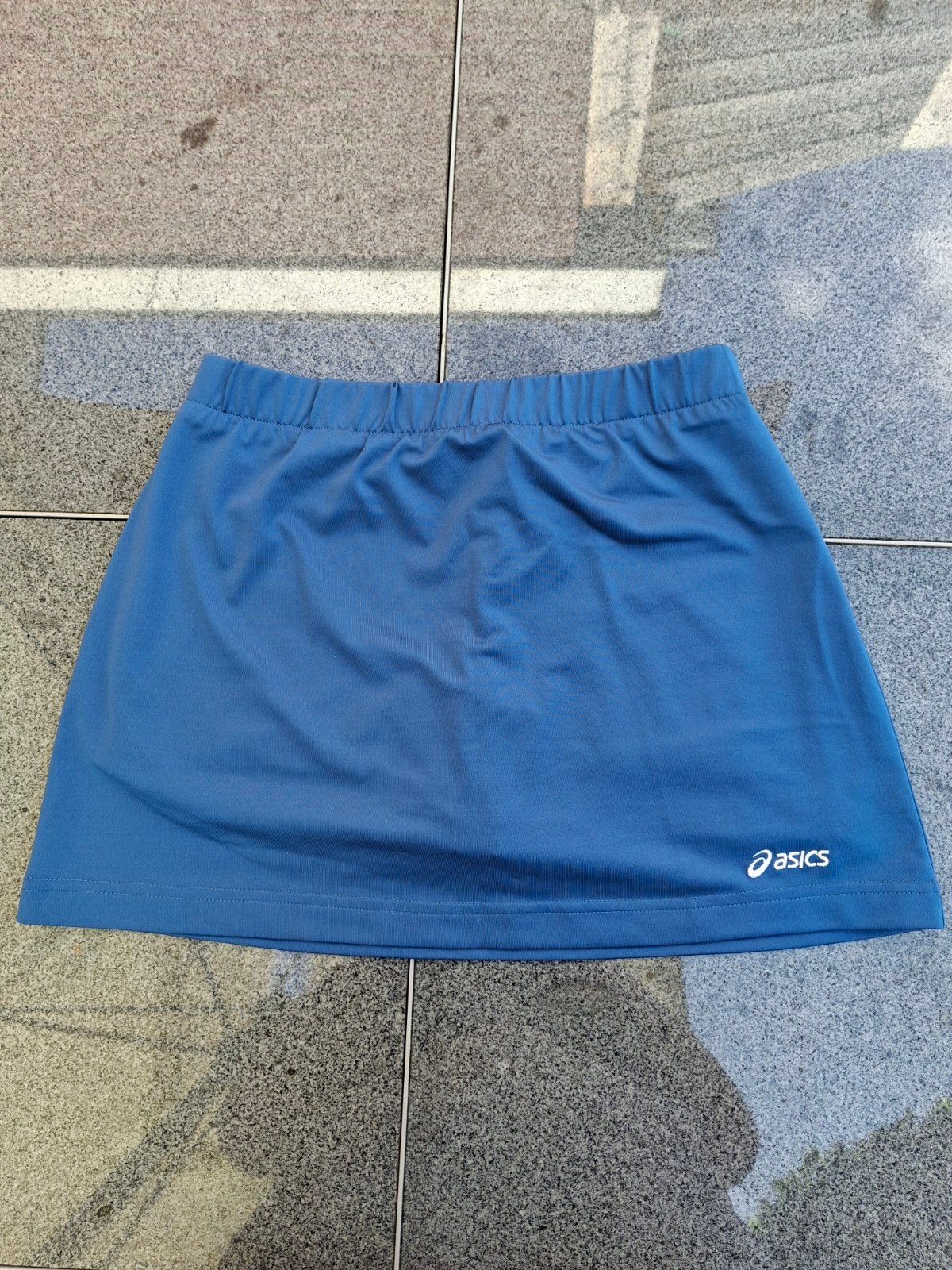 Asics sportrokje met binnenbroekje - Maat M, Maat 38/40 (M), Blauw, Ophalen of Verzenden, Zo goed als nieuw