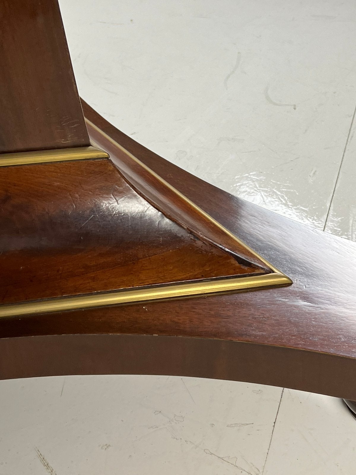Center table mahonie 19e eeuw, Ophalen