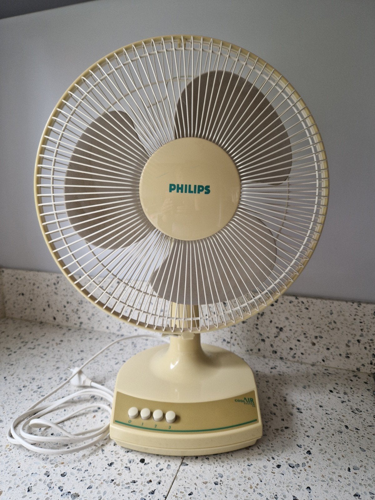 Goed werkende Philips coolair tafelventilator, 3 standen, Witgoed en Apparatuur, Ventilatoren, Ophalen, Gebruikt, Tafelventilator
