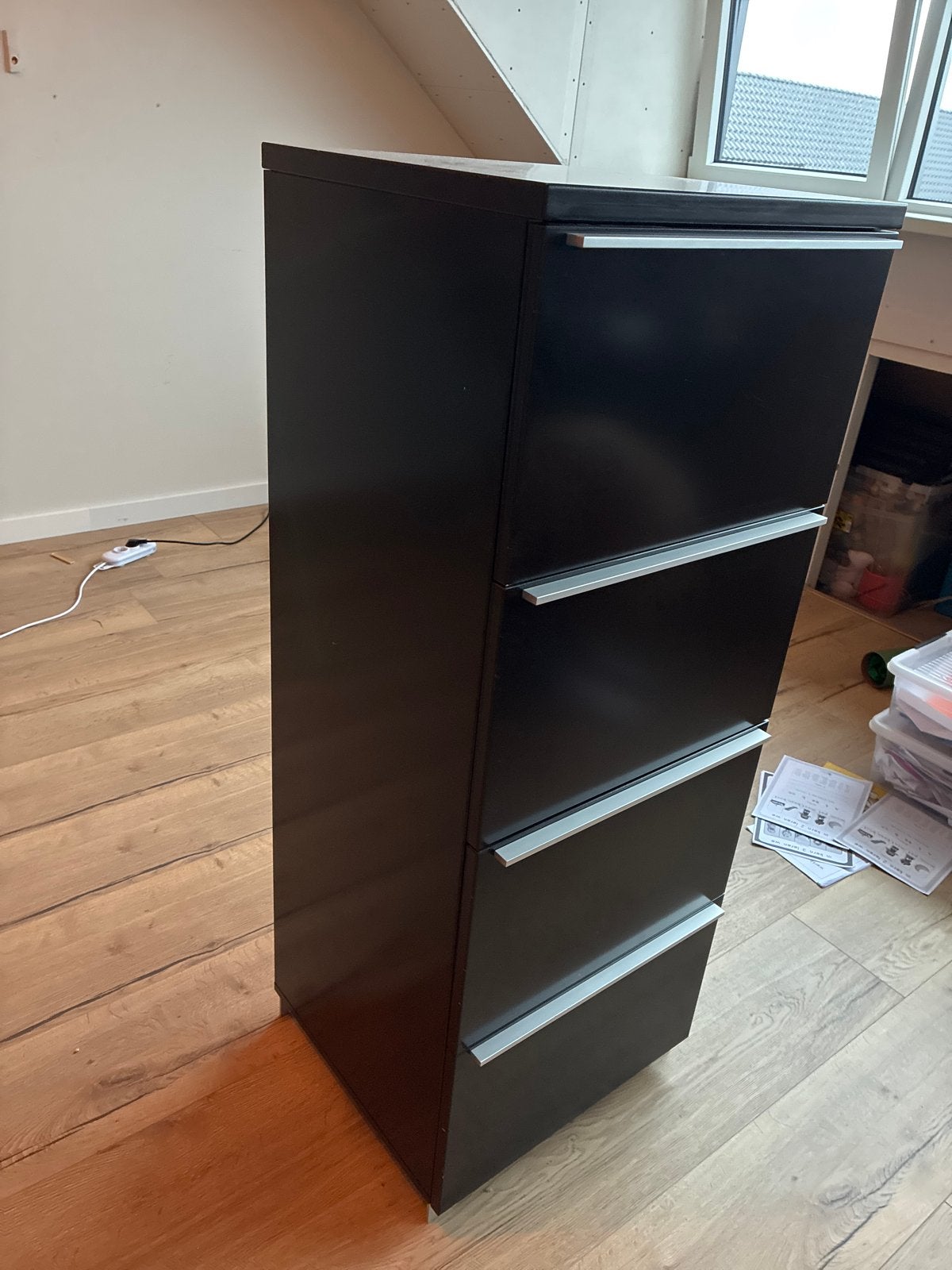 Zwarte houten ladenkast met 4 laden, Ophalen, Minder dan 50 cm, Gebruikt, 100 tot 150 cm