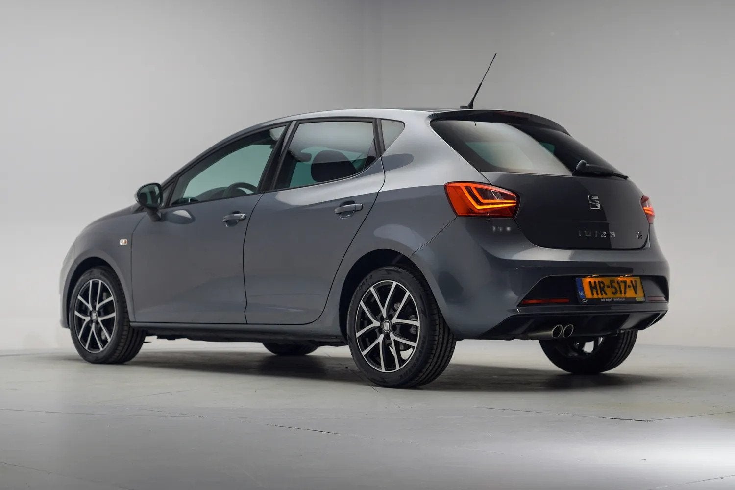 SEAT Ibiza 1.0 EcoTSI FR Connect Aut. [ Xenon Navi Apple/And, Auto's, Automaat, Origineel Nederlands, Bedrijf, Zilver of Grijs